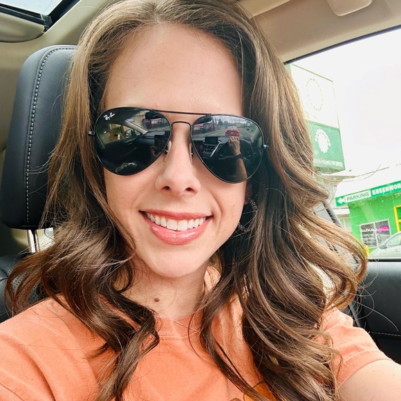 Meet your Posher, Chelsea - Picture 1 of 4